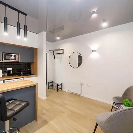 New Point In The Centre 利沃夫