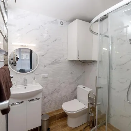 New Point In The Centre Apartament